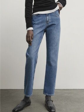 Massimo Dutti Straight-Leg Jeans in Blue Wash